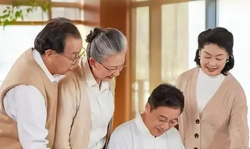 被误读的银发经济:跨越老龄化焦虑,挖掘2026新老人的万亿消费增量
